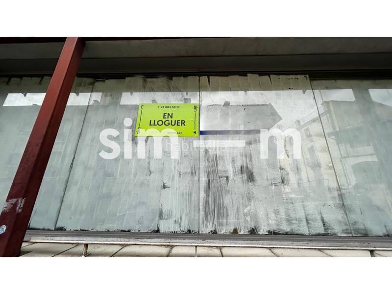 Foto 5c73e9ef-2a67-4f4c-9431-8619f745e1dc. Local comercial en major 35 local en venta zona centro en Tona