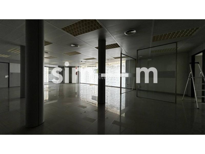 Foto 8c7318bd-580b-4a68-a631-ebb3813a9ad8. Local comercial en major 35 local en venta zona centro en Tona