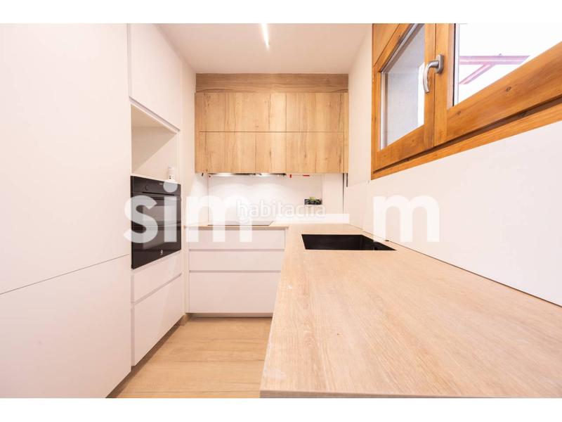 Foto d7c96897-9894-41a6-afc9-a11231a9f325. Casa  en venta zona caputxins en Nord Vic