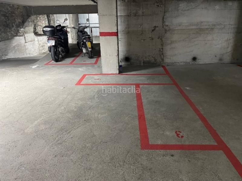 Foto 6a1ed3c3-4dc9-442e-a06a-c728ae9c33f0. Aparcament cotxe a ramada 31 a Centre Vic