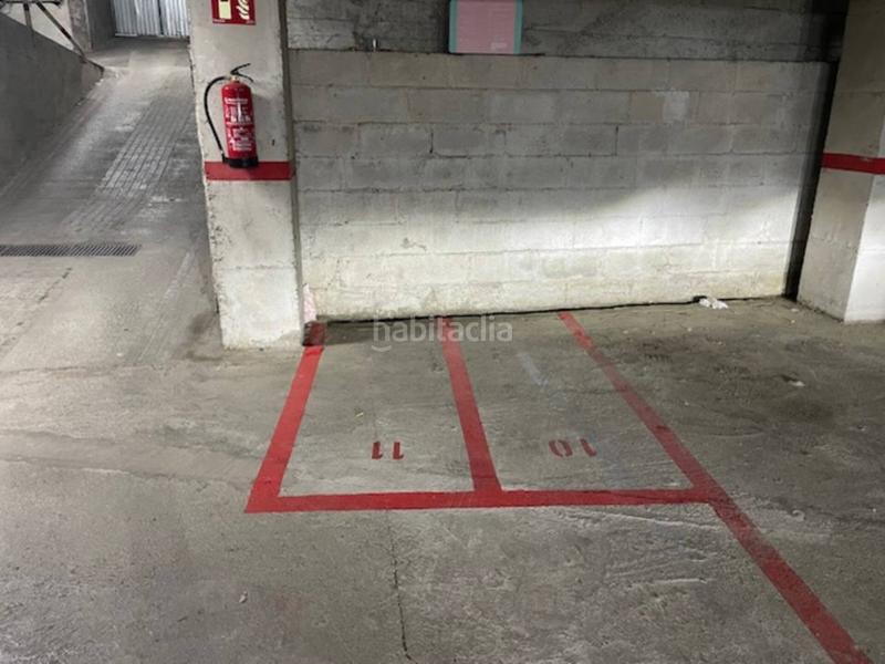 Foto f7601396-9a57-485d-ae51-b2c27f4fb7fa. Aparcament cotxe a ramada 31 a Centre Vic