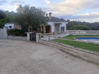 Masia a Vallgorguina. Centro hípico en venta  zona rural