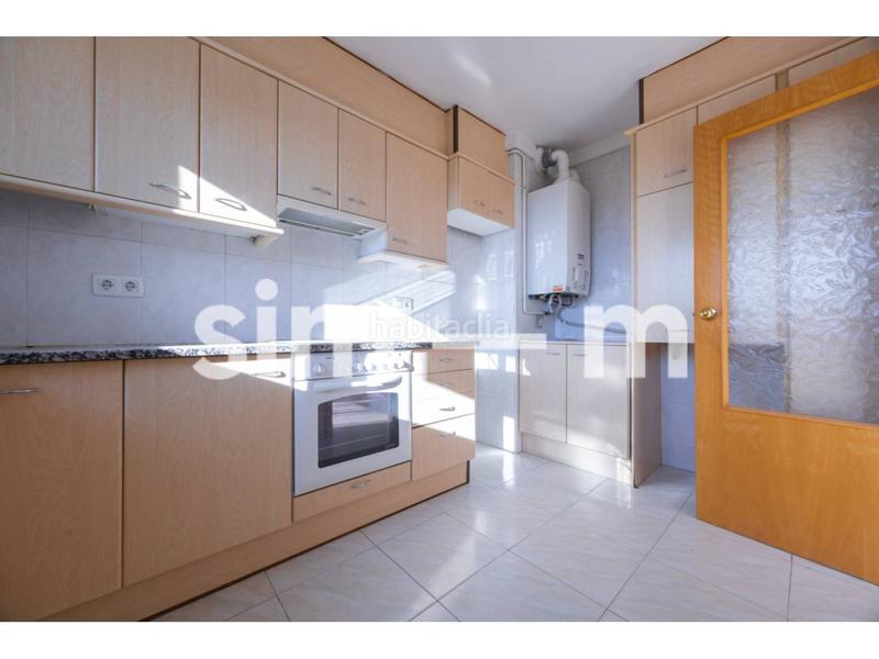 Foto 4d71fc3a-6932-4a08-992a-5b88848ad331. Piso  en venta zona hospital general en Nord Vic