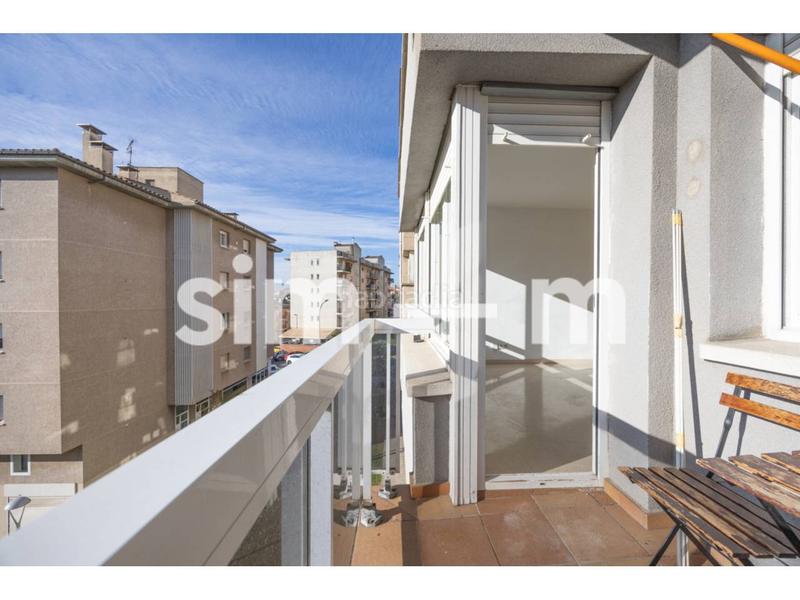 Foto 641076e2-d33c-46e9-b923-d0a35710d8d6. Piso  en venta zona hospital general en Nord Vic