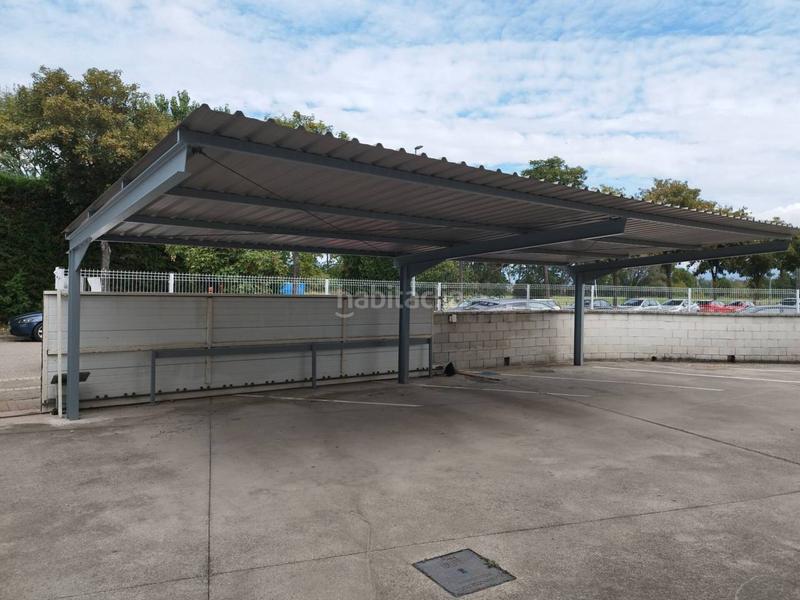 Foto bde7a01c-a051-406c-8667-856d9f3f80c4. Lloguer nau industrial a Nord Vic