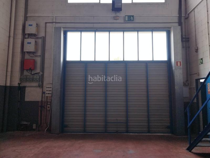 Foto ab2505dd-4c80-4258-9f13-0fc9e0714396. Location bâtiment à usage industriel dans Nord Vic