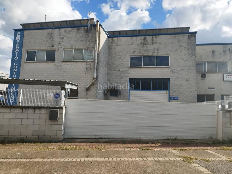 Foto afb40721-a422-4add-bbac-9cd630637685. Location bâtiment à usage industriel dans Nord Vic