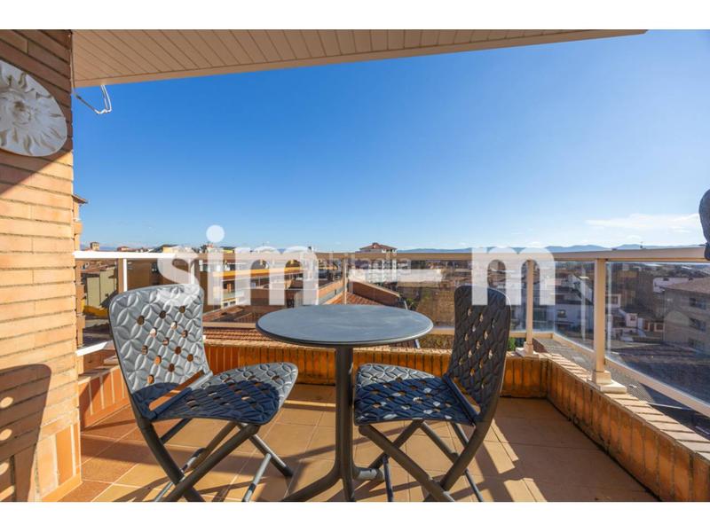 Foto 82e9bf46-efa0-4a2d-b68c-2cf627099d40. Pis amb calefacció aparcament a Nord Vic