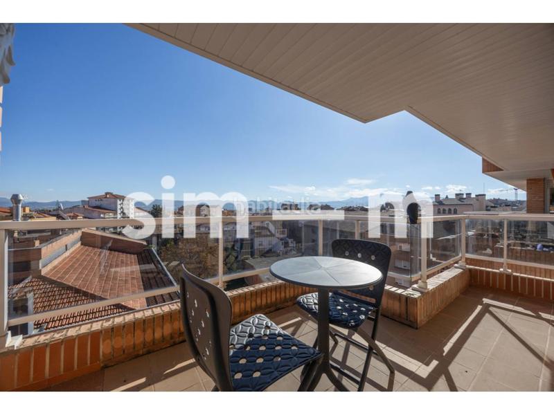 Foto a6afe46e-0af9-41fc-9070-c393dd76d58f. Pis amb calefacció aparcament a Nord Vic