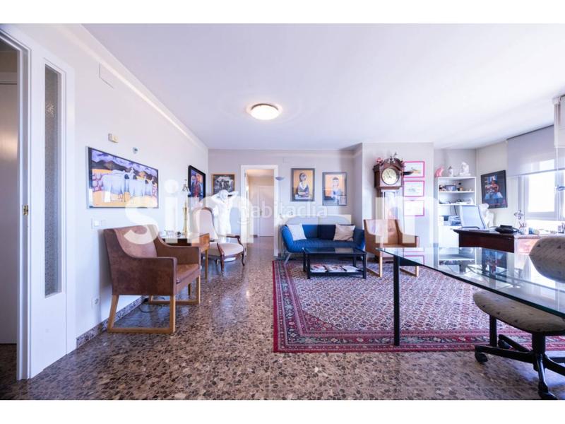 Foto b47f2c6e-f8d9-4ad6-98b3-a9bb4132ea21. Pis amb calefacció aparcament a Nord Vic