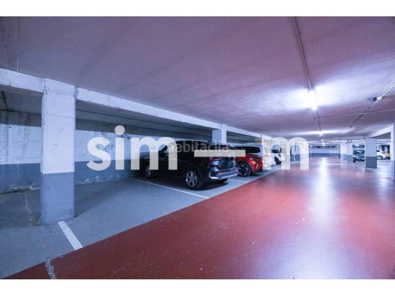 Foto b90b7255-d032-427a-9d2b-271d27c056e8. Pis amb calefacció aparcament a Nord Vic