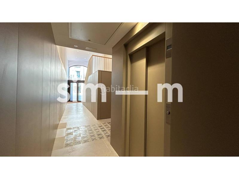 Foto 4f788d0d-8cbe-4fa3-9b0b-be510a14250a. Lloguer pis a rambla davallades 15 a Centre Vic