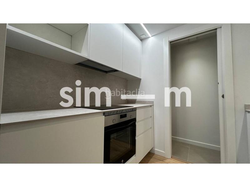 Foto f2862b67-c8a9-4db8-a12d-5e812faabcb6. Lloguer pis a rambla davallades 15 a Centre Vic