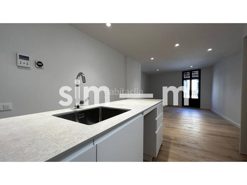 Foto 4249ece1-b1e0-4ec7-b34f-be0e6ce0e453. Location appartement dans rambla davallades 15 dans Vic