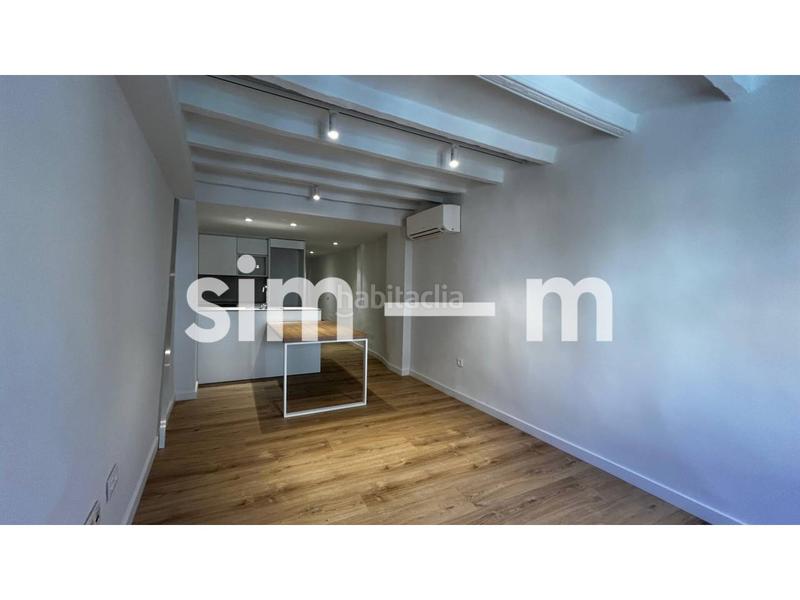 Foto d9349f0d-2087-4294-8a47-3934f30b9b80. Alquiler piso en rambla davallades 15 piso en alquiler zona centro histórico en Vic