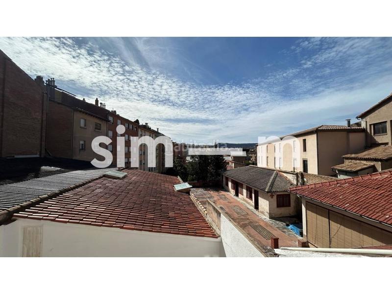 Foto 7cdf5418-306a-4b08-8ab7-ea6de06f55c9. Miete etagenwohnung in rambla davallades 15 in Centre Vic