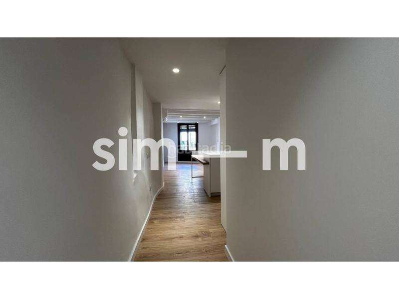 Foto 62236e40-ab12-4125-9d13-e8160002afd6. Rent flat in rambla davallades 15 in Centre Vic