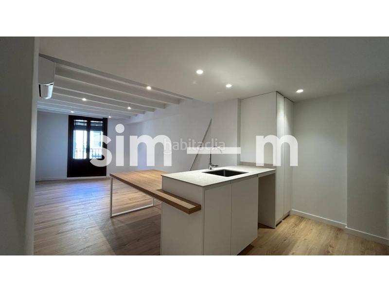 Foto 982640fc-2279-4e53-9bef-40cd1b013837. Rent flat in rambla davallades 15 in Centre Vic