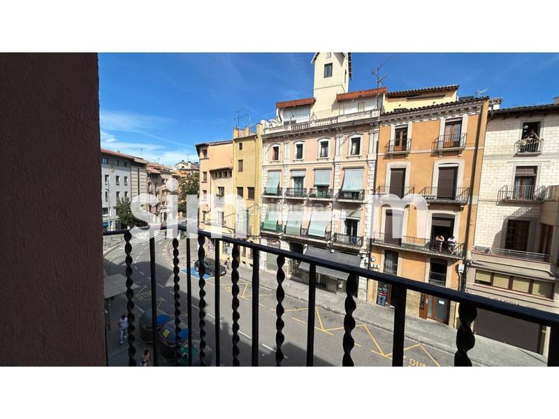 Foto bcd6df7d-b3d9-4d44-b809-2256663e4a55. Rent flat in rambla davallades 15 in Centre Vic