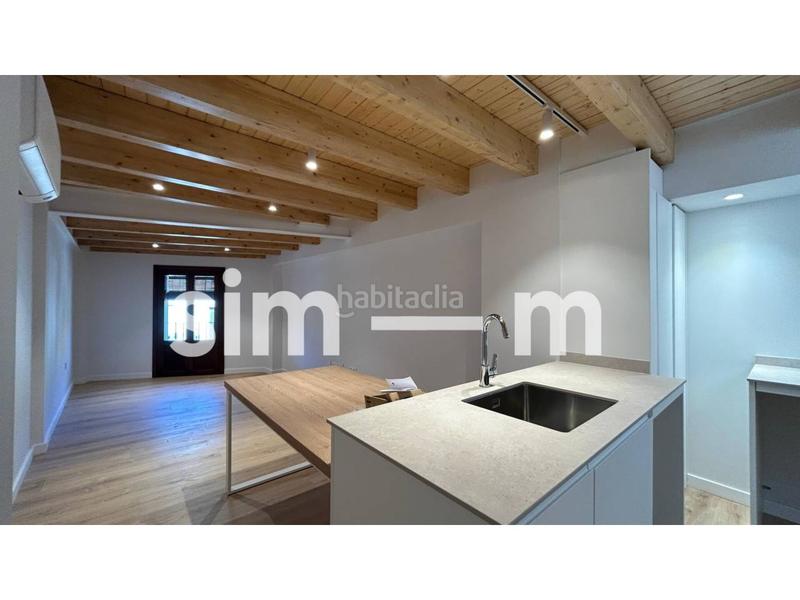 Foto fe6849bf-c24d-4f73-a727-396904eb89a2. Affitto appartamento in rambla davallades 15 in Centre Vic