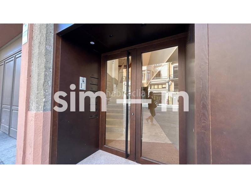 Foto e169ce6b-d9e8-4273-ba90-b1a465625d01. Alquiler piso en rambla davallades 15 piso en alquiler zona centro histórico en Vic