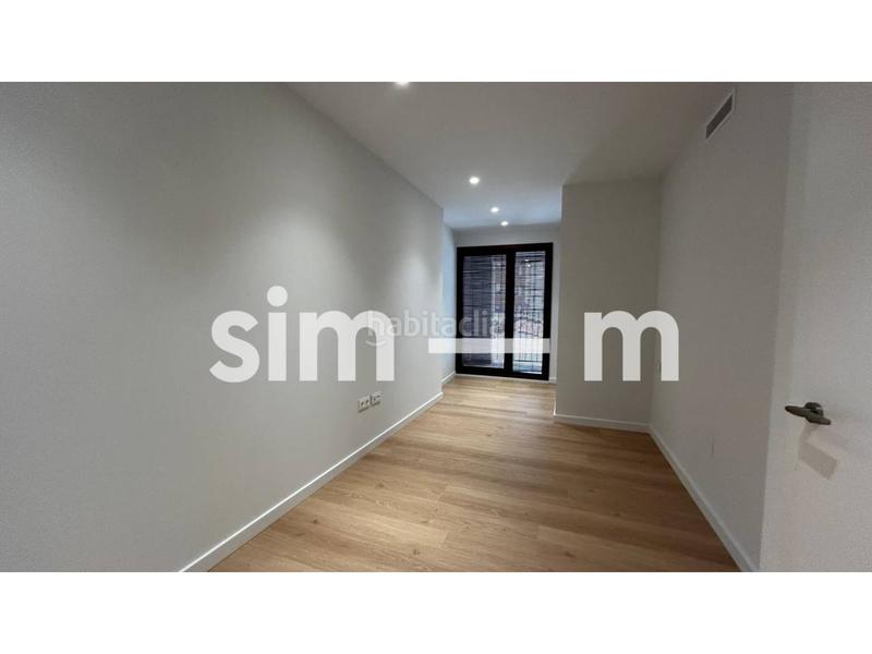 Foto c744607a-51fb-4ea7-b161-562902846649. Lloguer pis a rambla davallades 15 a Centre Vic