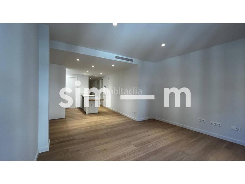 Foto cabbe1fd-bca8-4c74-826e-2cb4836f12f5. Lloguer pis a rambla davallades 15 a Centre Vic