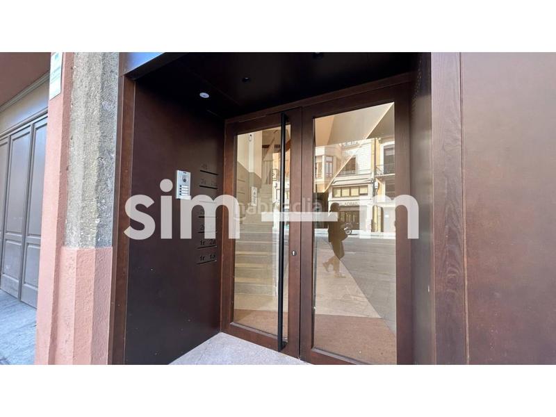 Foto 3595615f-f7c5-49f4-88a0-9a100c345042. Rent flat in rambla davallades 15 in Centre Vic