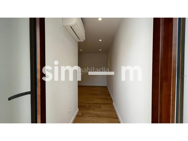Foto 8f42bcc8-8cad-4cf3-9194-185715355cfb. Rent flat in rambla davallades 15 in Centre Vic