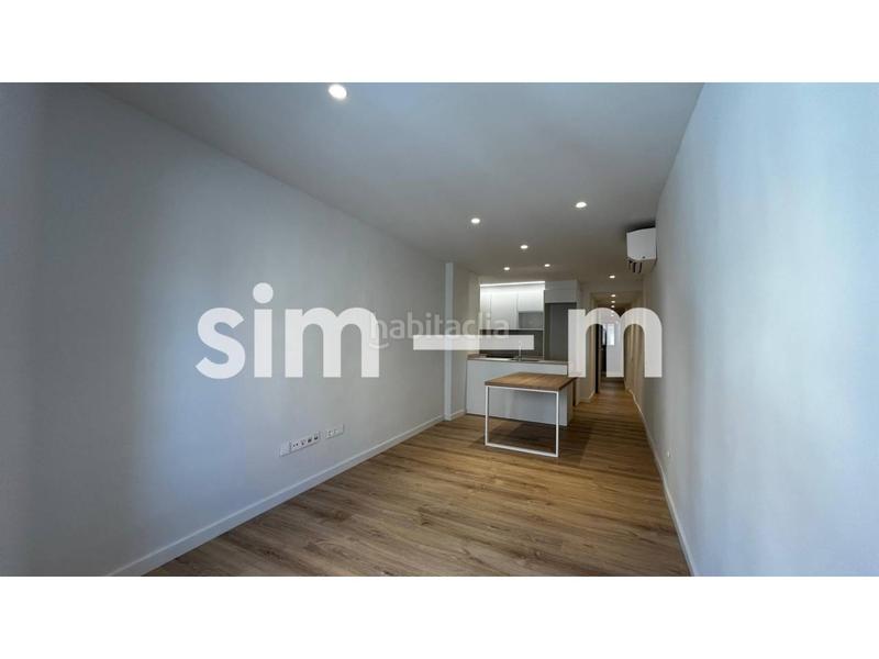 Foto e02a50f9-7a5f-428f-9f57-01428ebf1bb2. Rent flat in rambla davallades 15 in Centre Vic