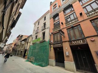 Appartement à Nou 15. Piso en venta  zona centro