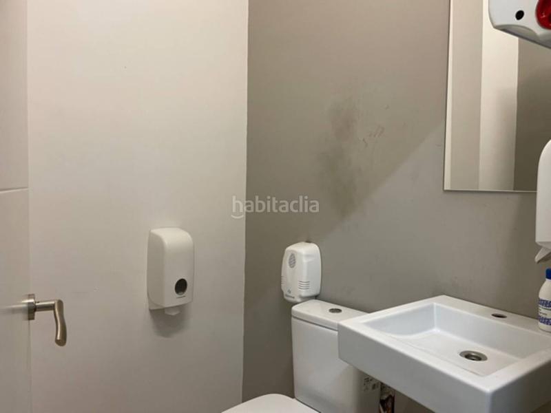 Foto 121106a9-81e4-4b4c-9c05-6db4afb438bb. Location local commercial dans argenters 20 dans Centre Vic