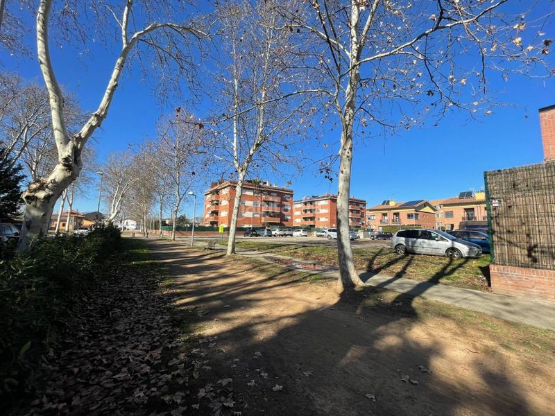 Foto 85a92f26-dfbb-42c0-8ca0-0fe72fdfa323. Casa a calle mercè rodoreda 4 a Caputxins-Ambulatori Vic