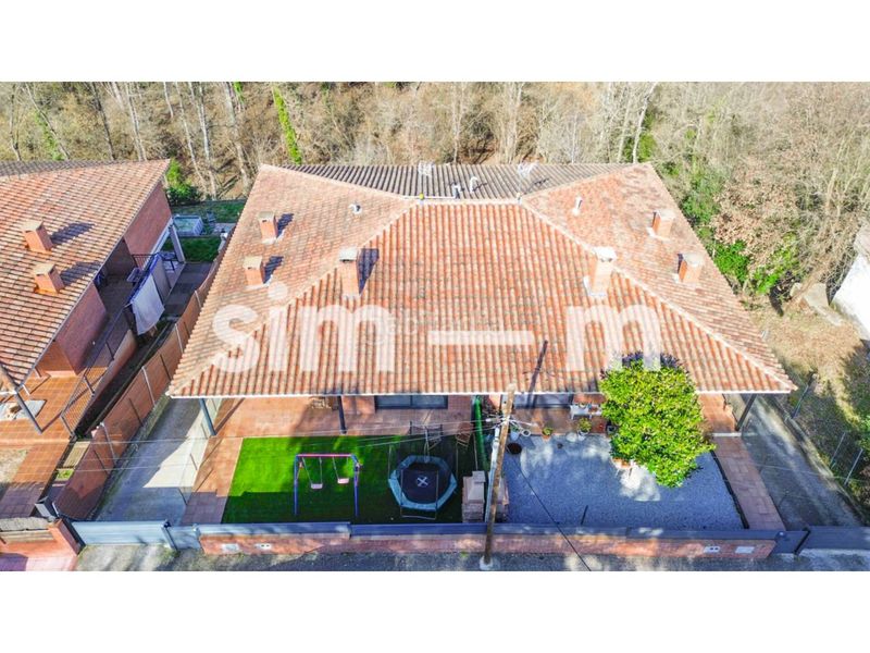 Foto feec6e97-931f-4d9c-8dd2-a2ada4740e47. Casa adossada amb calefacció aparcament a Viladrau