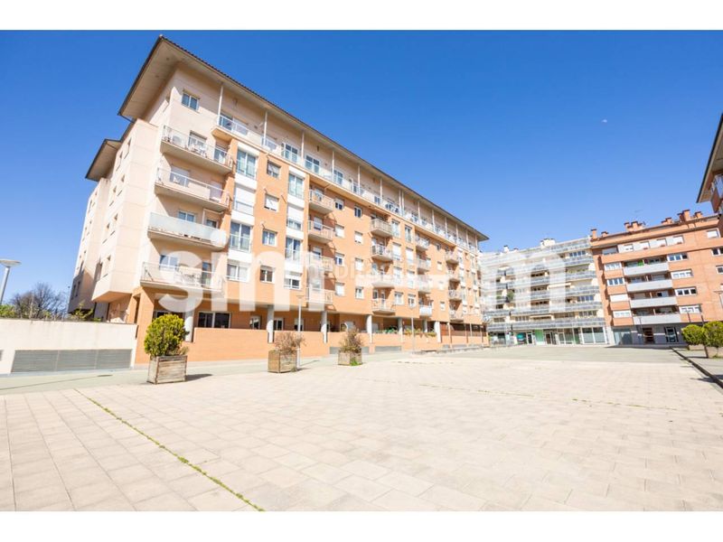 Foto baa6e975-1820-413c-a09d-1ff5230e1fcf. Pis amb calefacció aparcament a Nord Vic