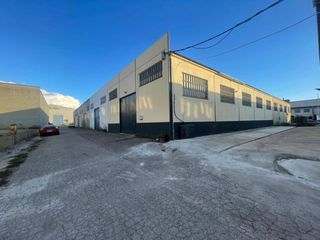 Lloguer Nau industrial  Calle tavertet. Nave en venta  zona pol.ind. malloles