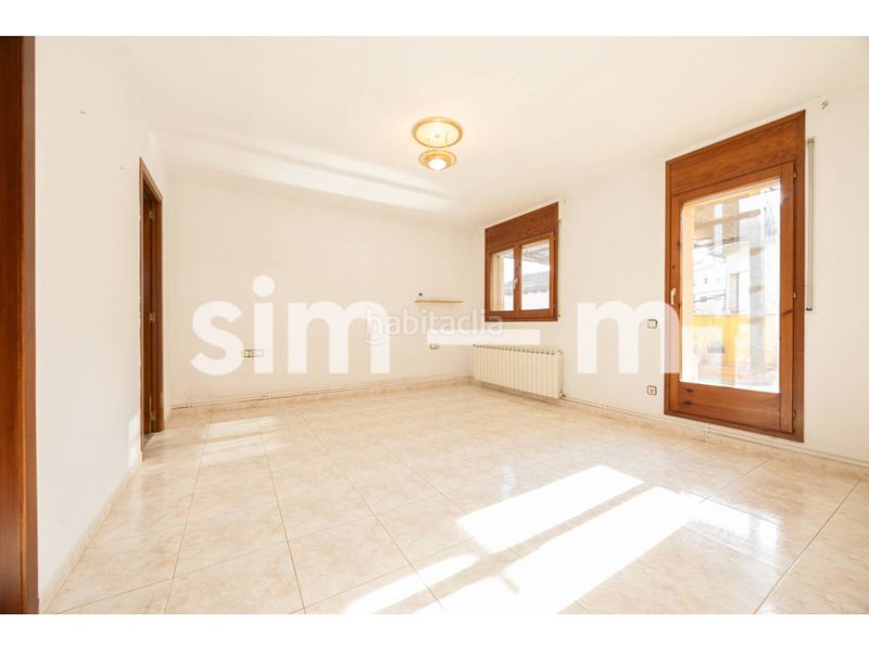 Foto ef9a8bbc-c36e-471c-9647-32c20b2ad733. Casa amb calefacció aparcament a Tona