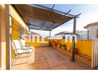 Haus  Calle montserrat. Casa en venta  zona centro
