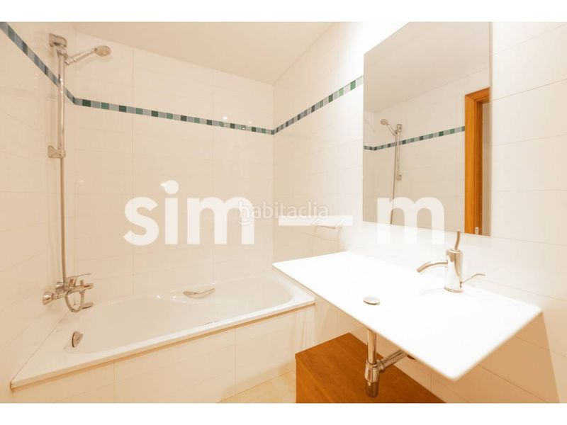 Foto d804b771-71c9-4754-8f12-8e78ba9dbf17. Pis amb calefacció aparcament a El Sucre-El Nadal Vic