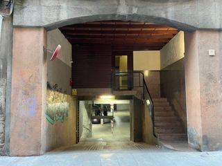 Lloguer Aparcament cotxe a Calle ramada 31. Parking en venta  zona centro