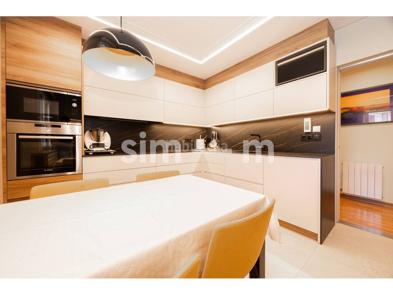 Foto f1245276-c671-42b9-9b3c-34399595429d. Casa amb calefacció aparcament a Tona