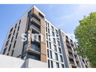 Aparcament cotxe  Calle mossèn josep gudiol. Parking tipo box en venta  zona centro