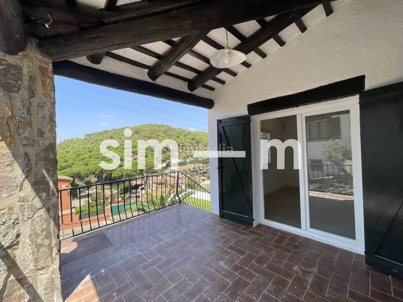Foto ec28e490-e288-4b63-90bb-791ca8d754cb. Casa a calle joan maragall 3 a residencial Begur-esclanyà Begur