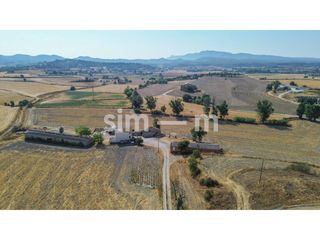 Casale in Santa Eugènia de Berga. Masía en venta  zona rural