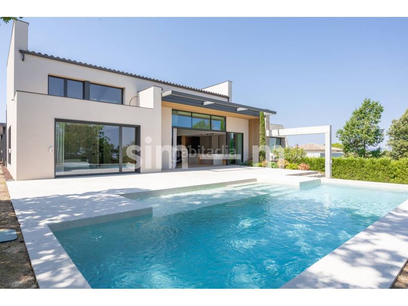 Foto 0c46ecf3-2c1d-4928-be48-99929b0b8e0e. Chalet torre en venta zona urb. goitallops en Taradell