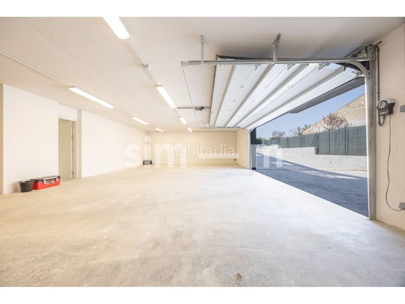 Foto c48b36a4-d08b-4b23-a932-897483b1d486. Chalet torre en venta zona urb. goitallops en Taradell
