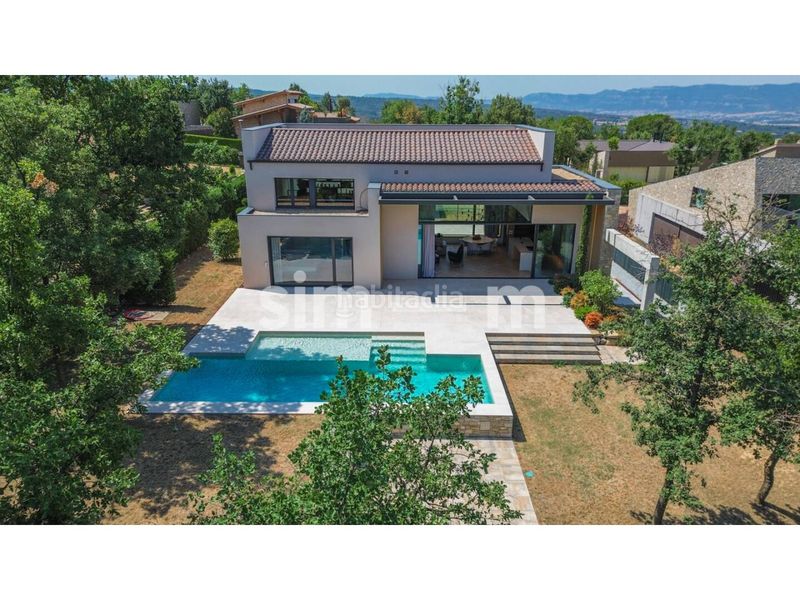 Foto f347afd9-0e08-476f-aaa1-dda074227022. Chalet torre en venta zona urb. goitallops en Taradell