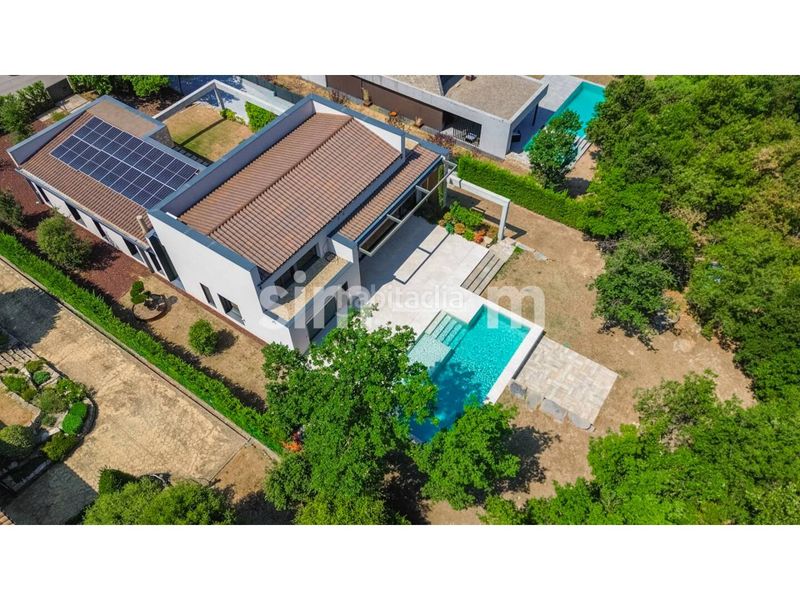 Foto f49e4c0d-13c3-4246-98c6-223450efaa08. Chalet torre en venta zona urb. goitallops en Taradell