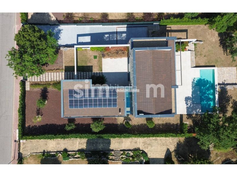 Foto f868cd14-b204-48eb-bcec-b1ff8ffb1680. Chalet torre en venta zona urb. goitallops en Taradell