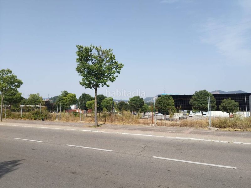 Foto b14ea19f-bfbf-4027-bb63-ae77f88e77fe. Area edificabile industriale in Nord Vic